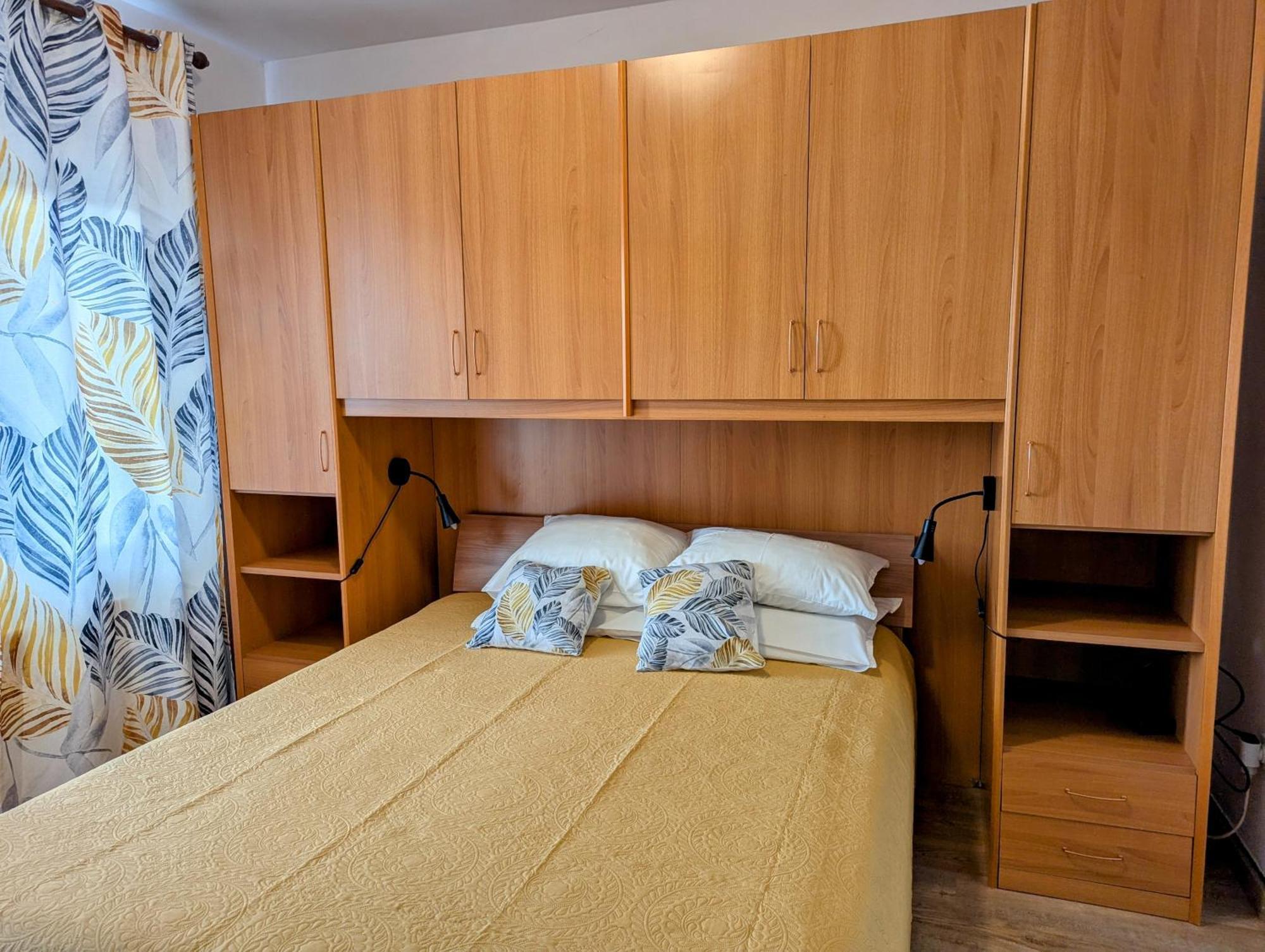 Apartments Ada Rovinj Zimmer foto
